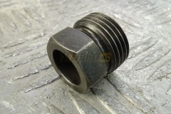 Injector adapter nut  C9