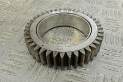 Intermediate gear  C9